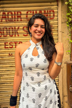 Adda Sleeveless Long Kurti