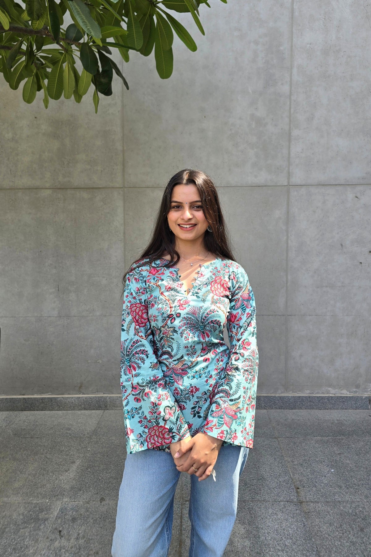 Aasmani Kurti