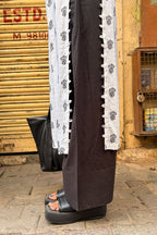 Adda Sleeveless Long Kurti