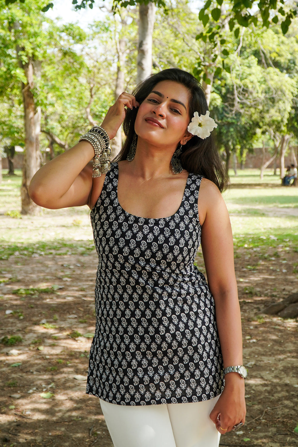 Noor Deep Back Kurti
